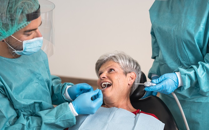 how-dental-care-can-improve-seniors-lives